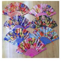 Yelpaze Plastik Desenli Karışık Renk 12 Adet