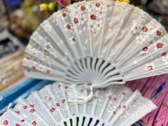 Plastik Desenli Yelpaze