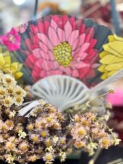 Plastik Desenli Yelpaze