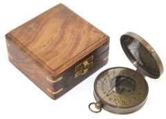 Ahşap Kutulu Pusula Model 8