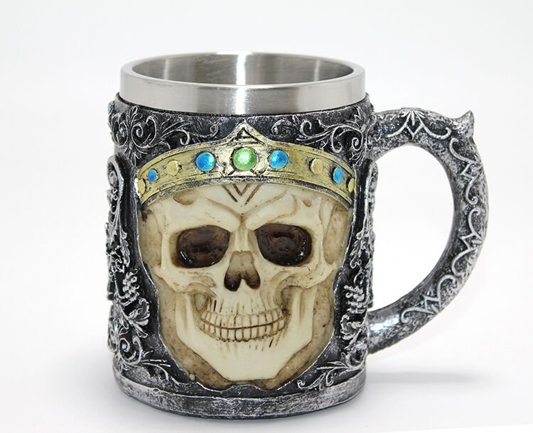 Taçlı Kurukafa Kralı 3D Kabartmalı Çelik Kupa Bardak