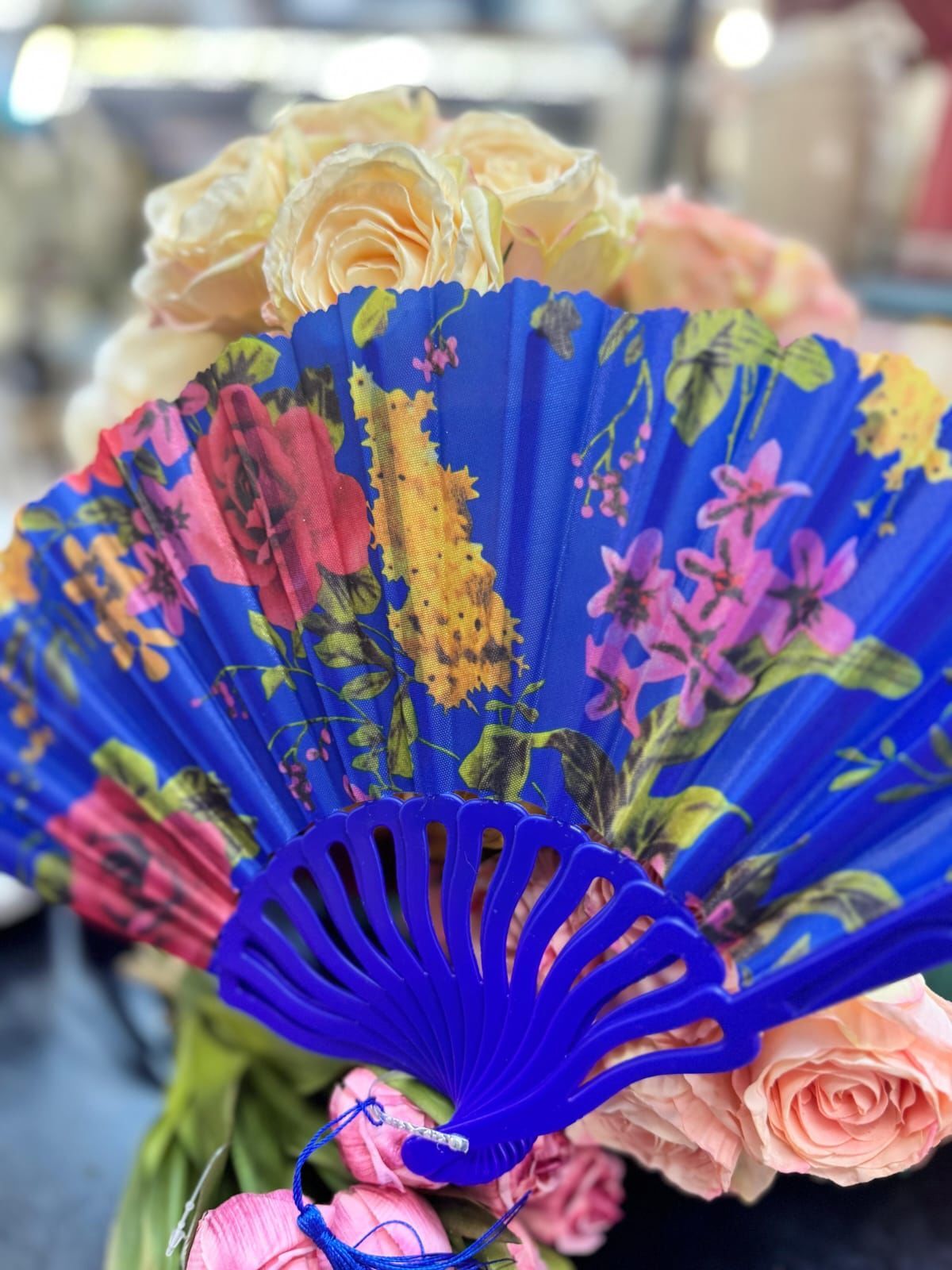 Plastik Desenli Yelpaze