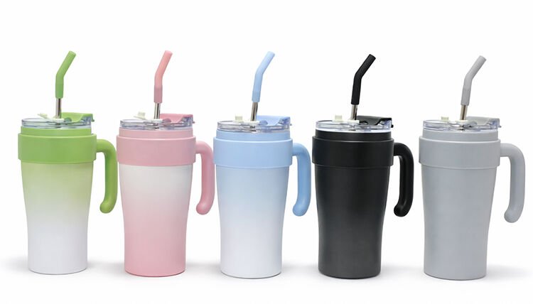 Isı Muhafazalı Kulplu Ve Pipetli Çelik Termos Kupa