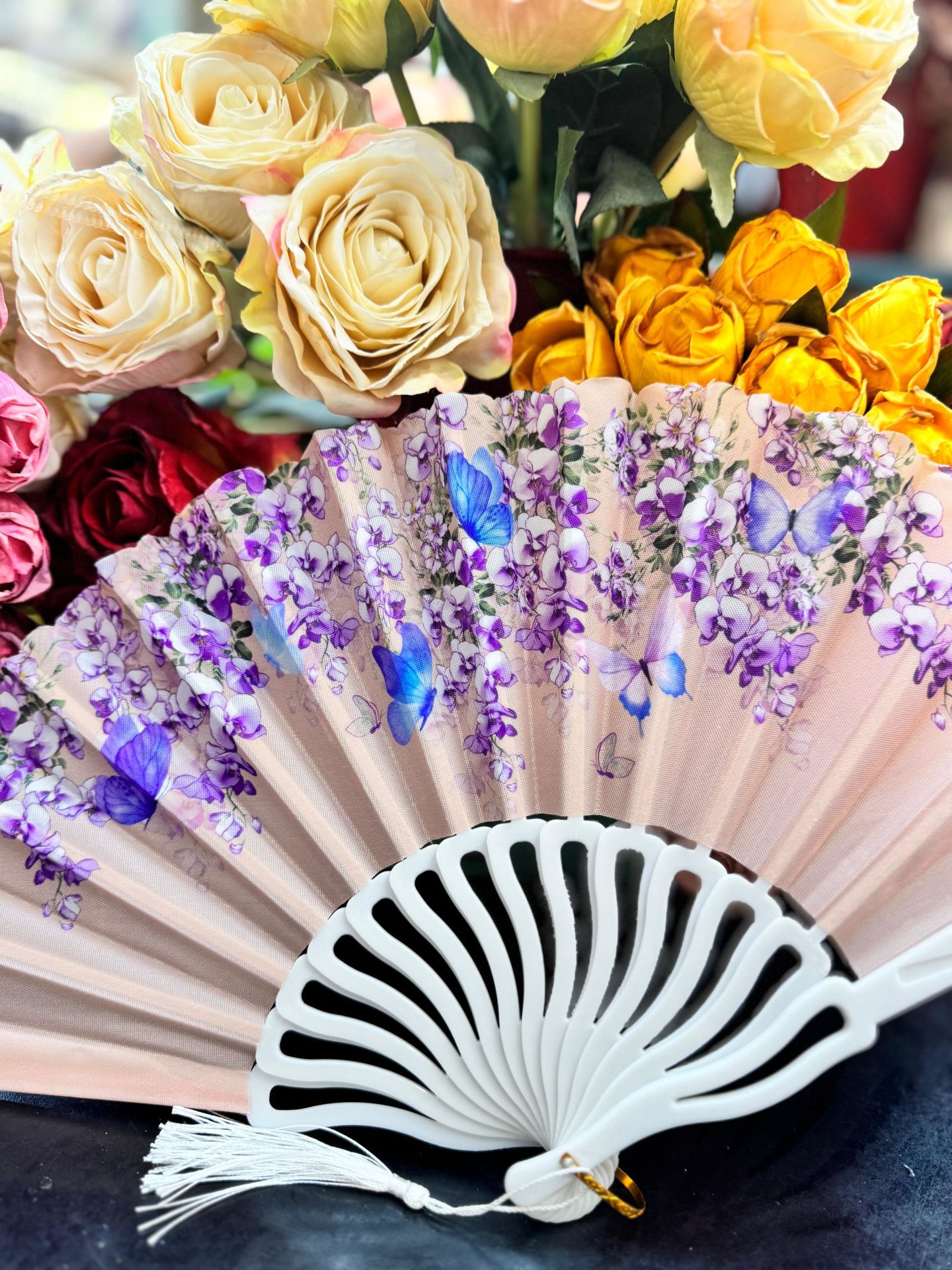 Plastik Desenli Yelpaze