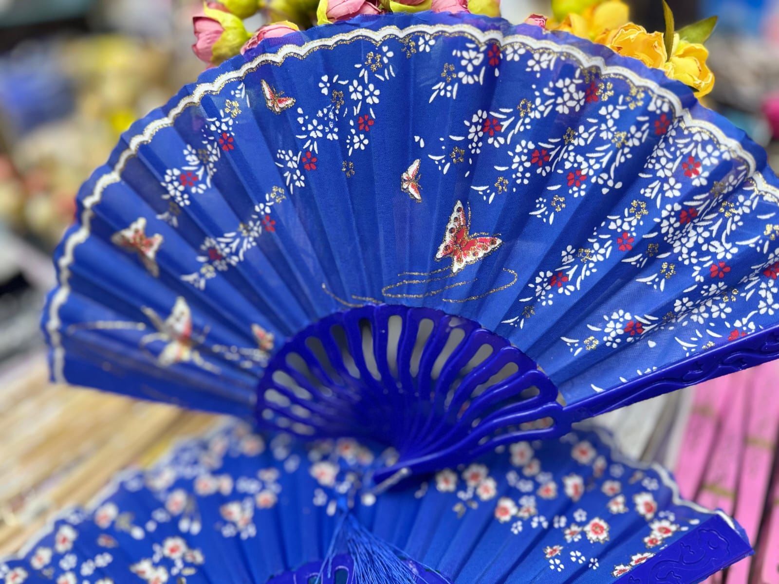 Plastik Desenli Yelpaze