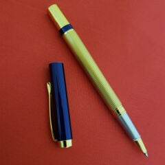 Kutulu Lacivert Gold Tasarım Roller Kalem