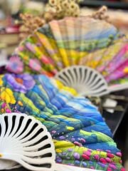 Plastik Desenli Yelpaze