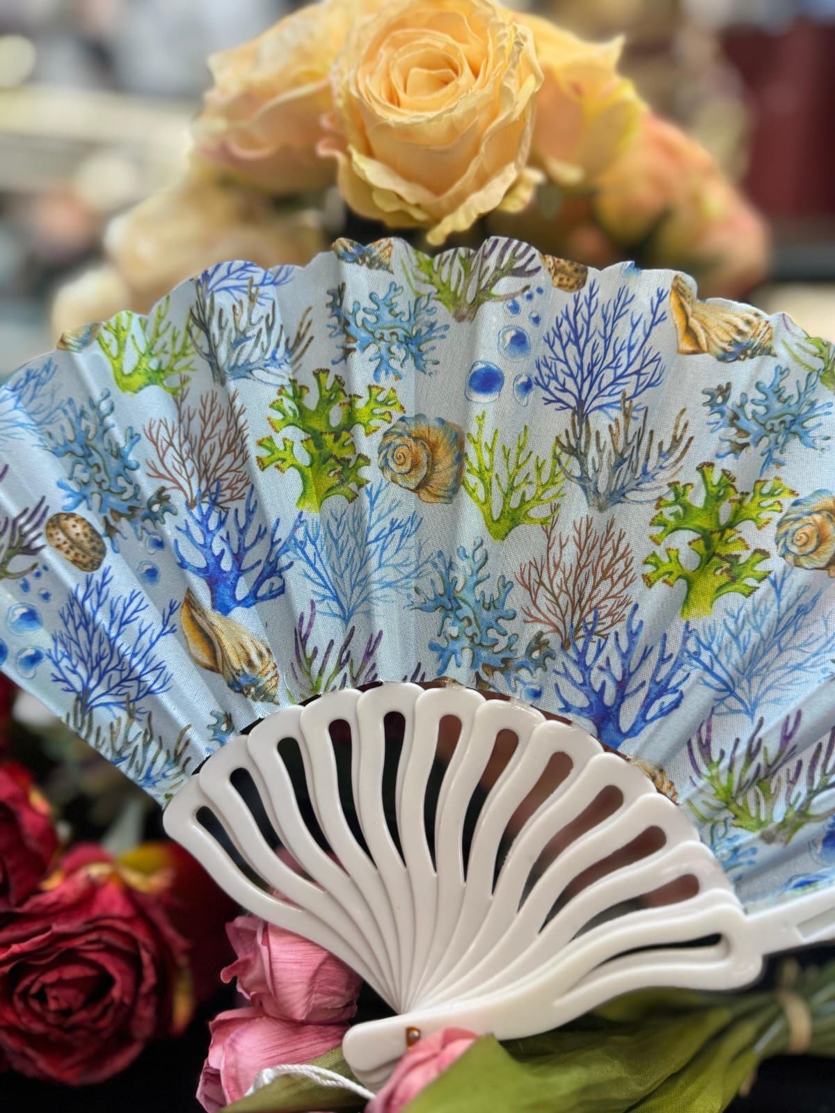 Plastik Desenli Yelpaze