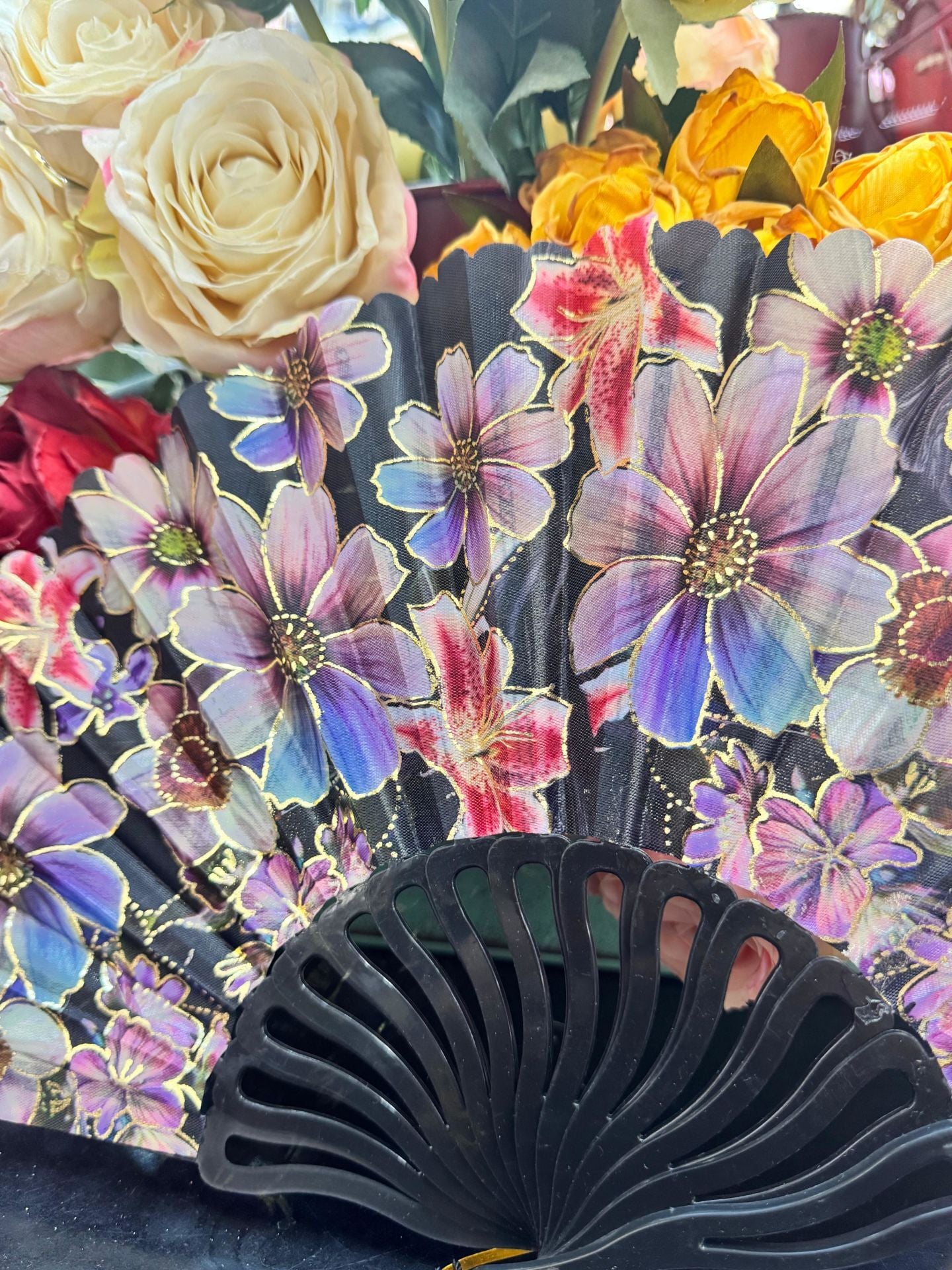 Plastik Desenli Yelpaze