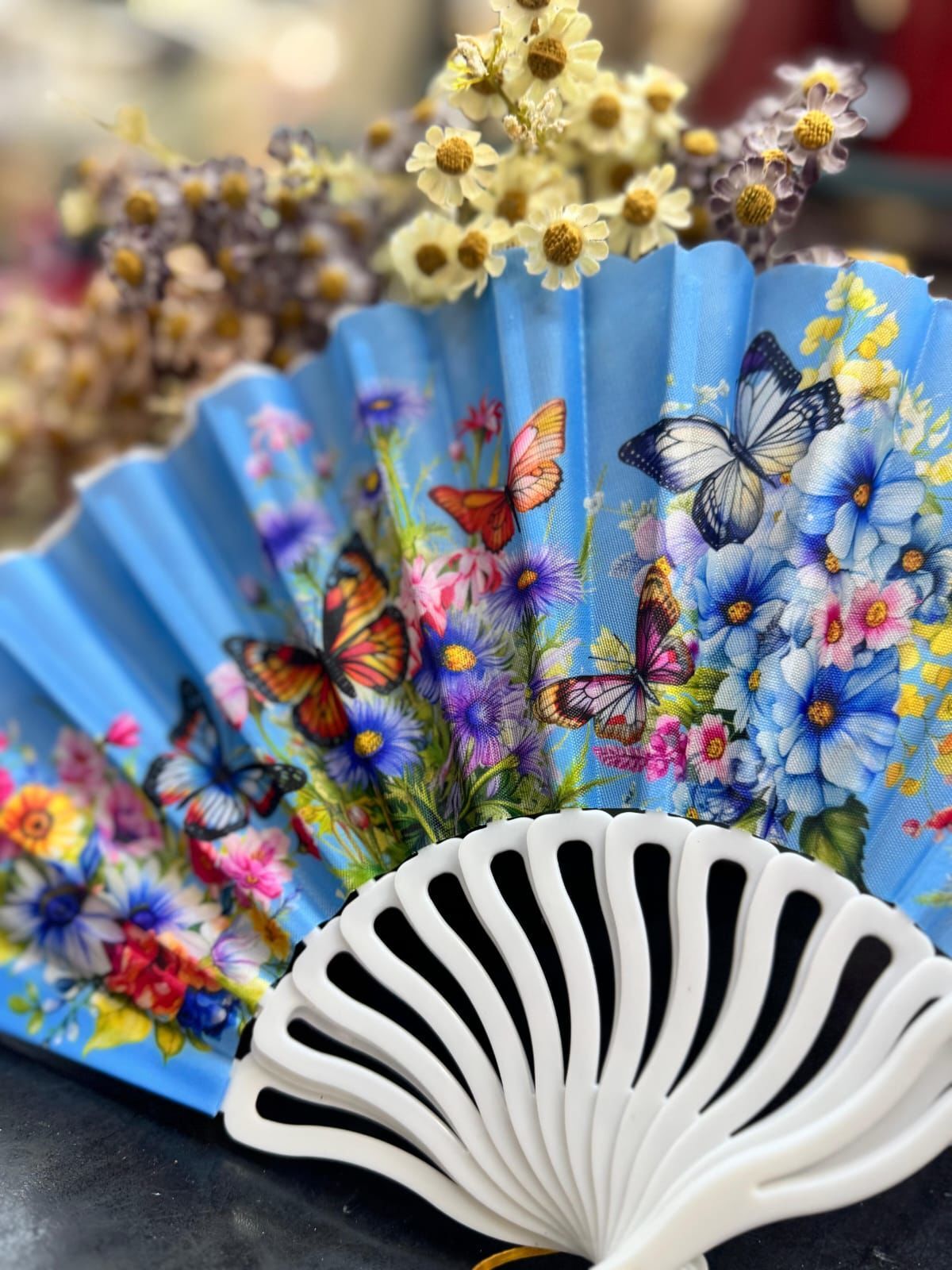 Plastik Desenli Yelpaze