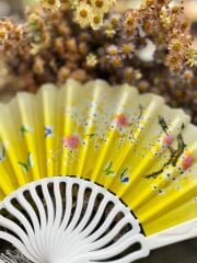 Plastik Desenli Yelpaze